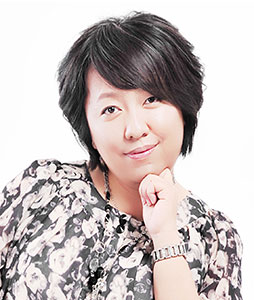 Vicky Qing XIA